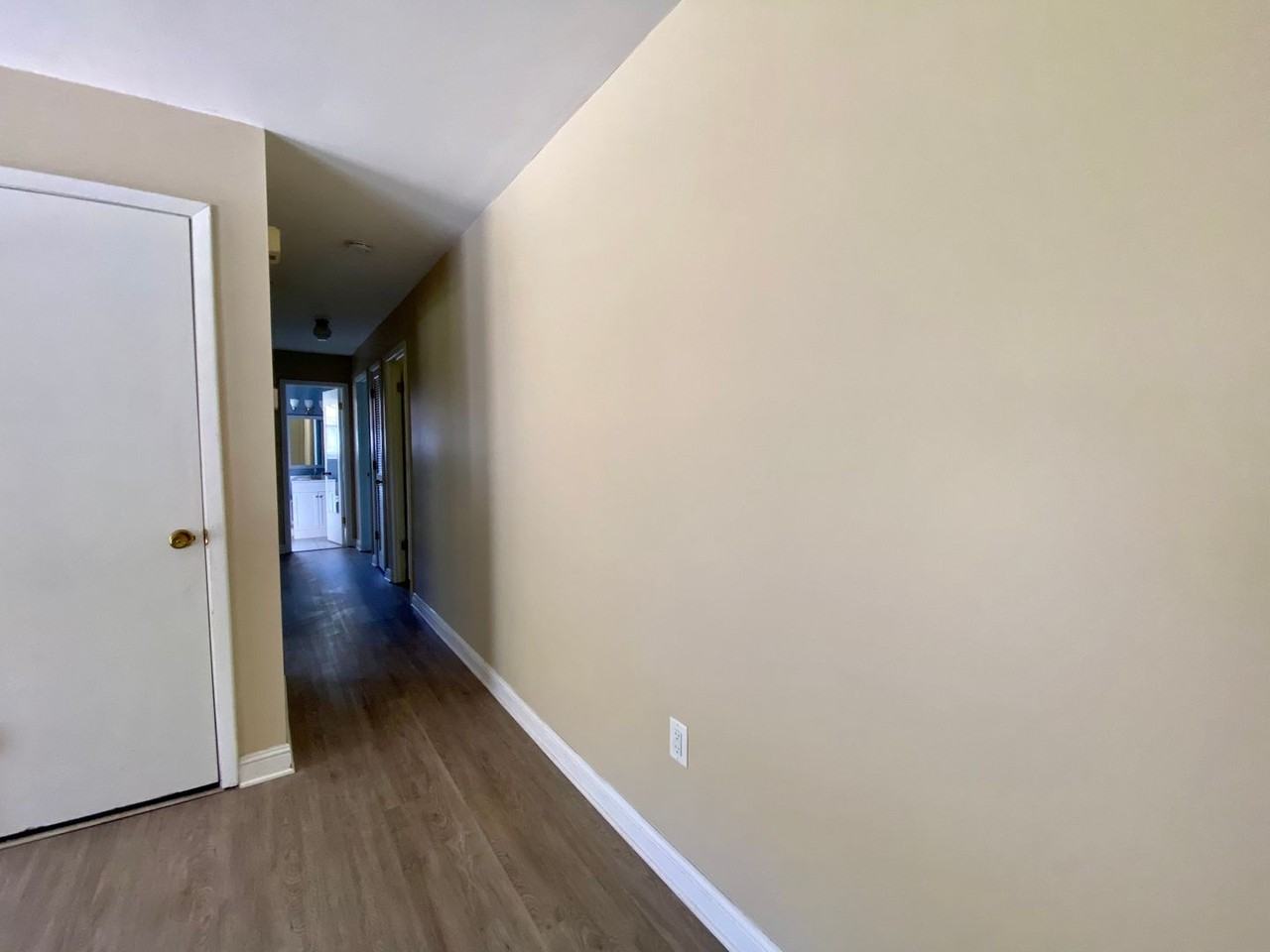 980 White Cir - Photo 6 of 25