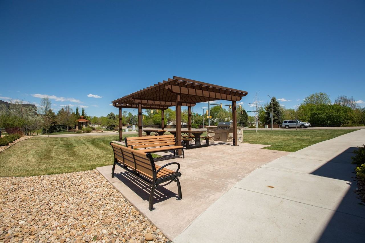 5233 Boardwalk Dr - Photo 3 of 23