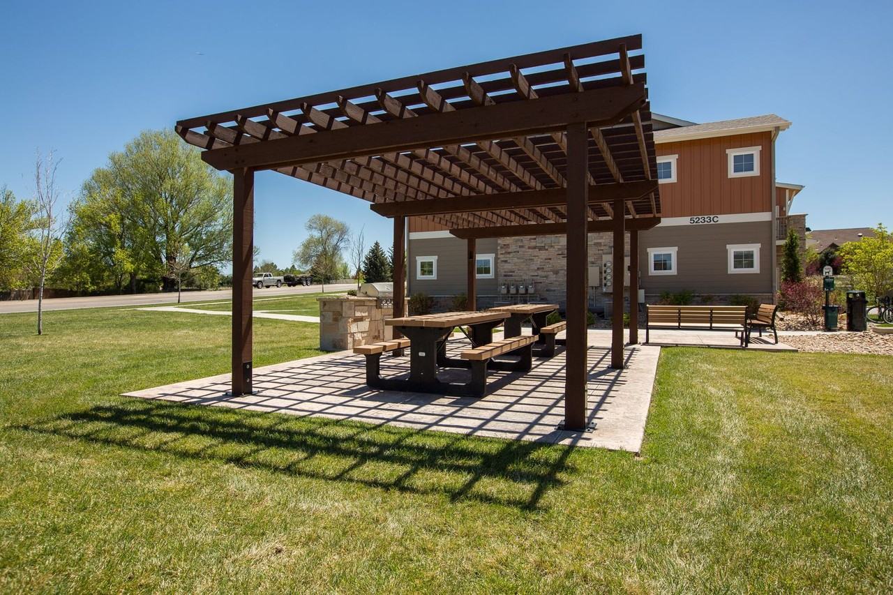 5233 Boardwalk Dr - Photo 2 of 23