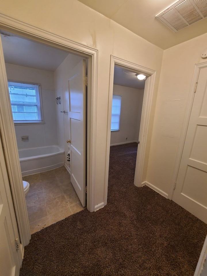 1617 Bradley Ave - Photo 7 of 11