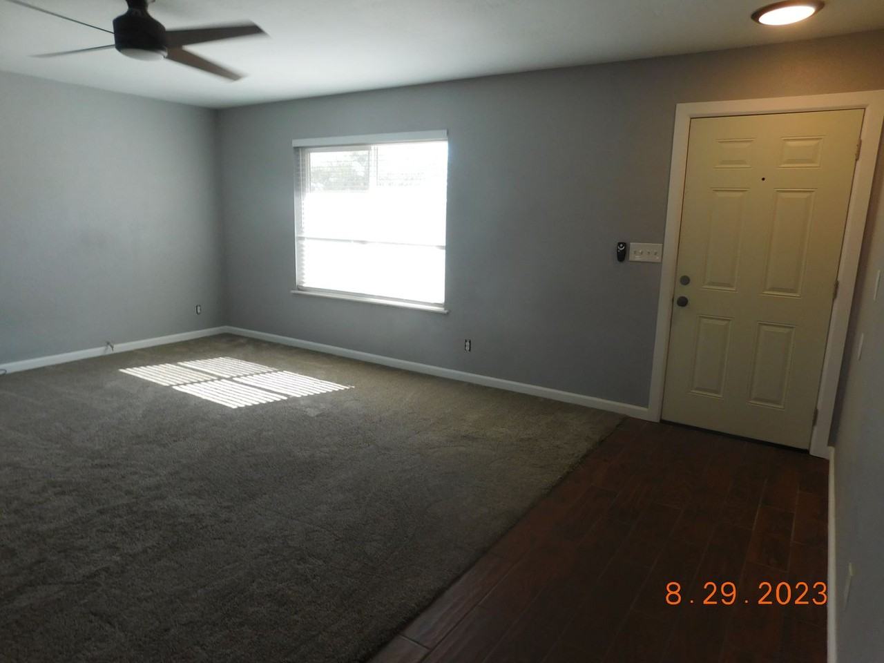 1131 N Mono Ct - Photo 2 of 14