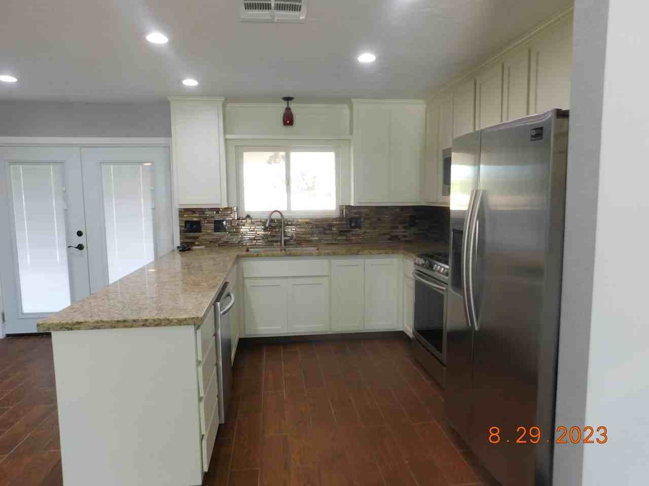 1131 N Mono Ct - Photo 5 of 14