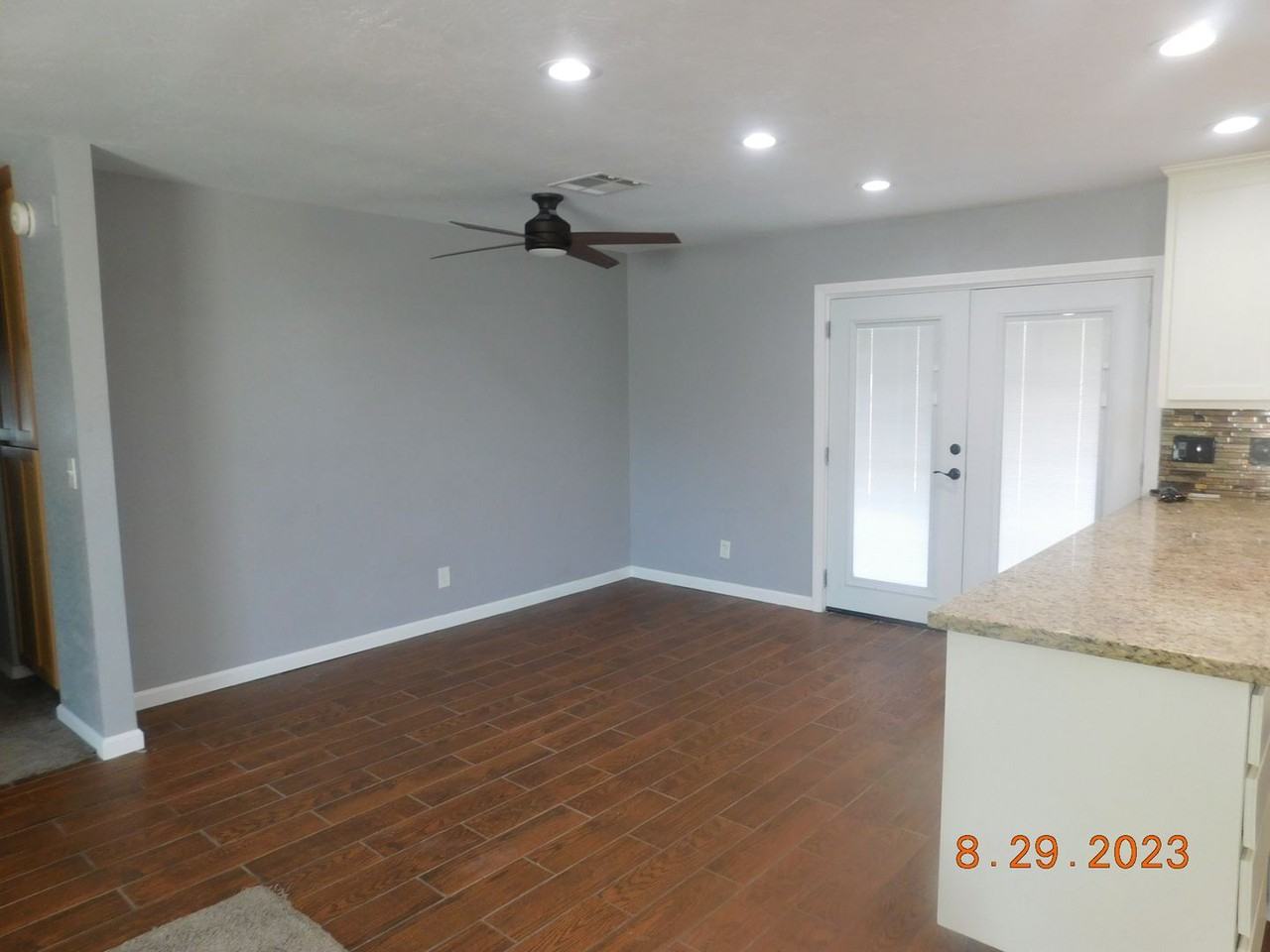 1131 N Mono Ct - Photo 6 of 14