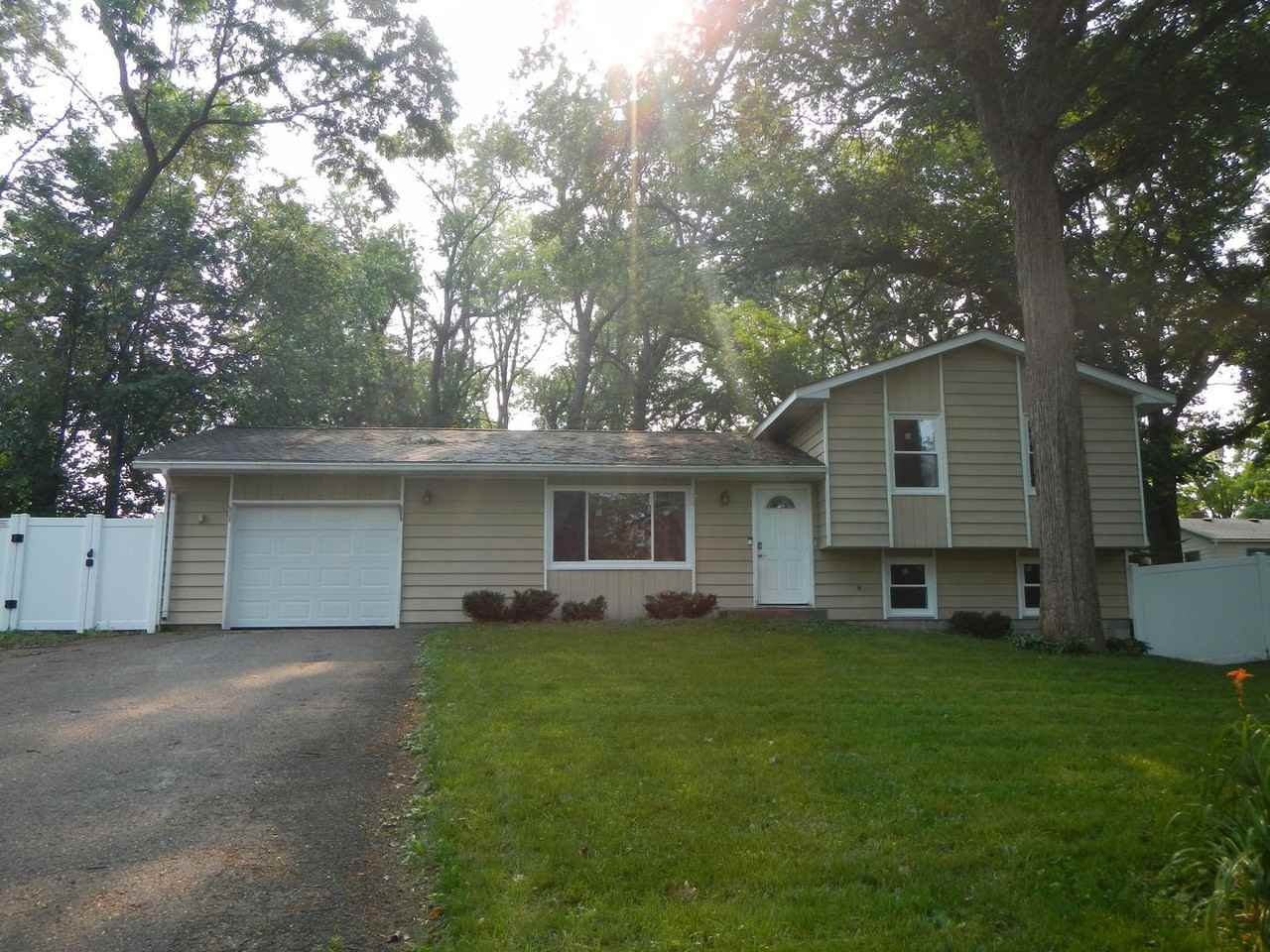 1353 State St - Photo 2 of 15