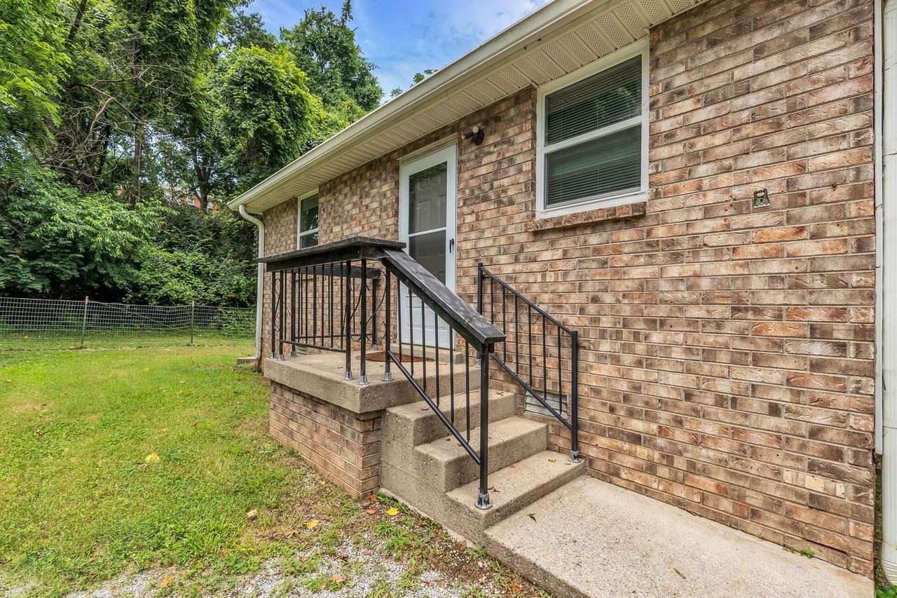 2601 Morganmeade Dr - Photo 2 of 25