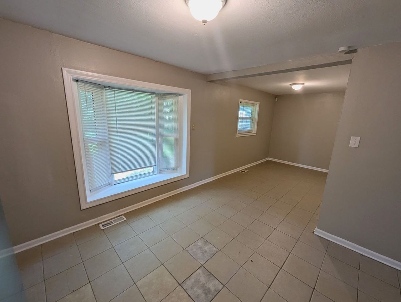 1336 Columbus Dr - Photo 3 of 18