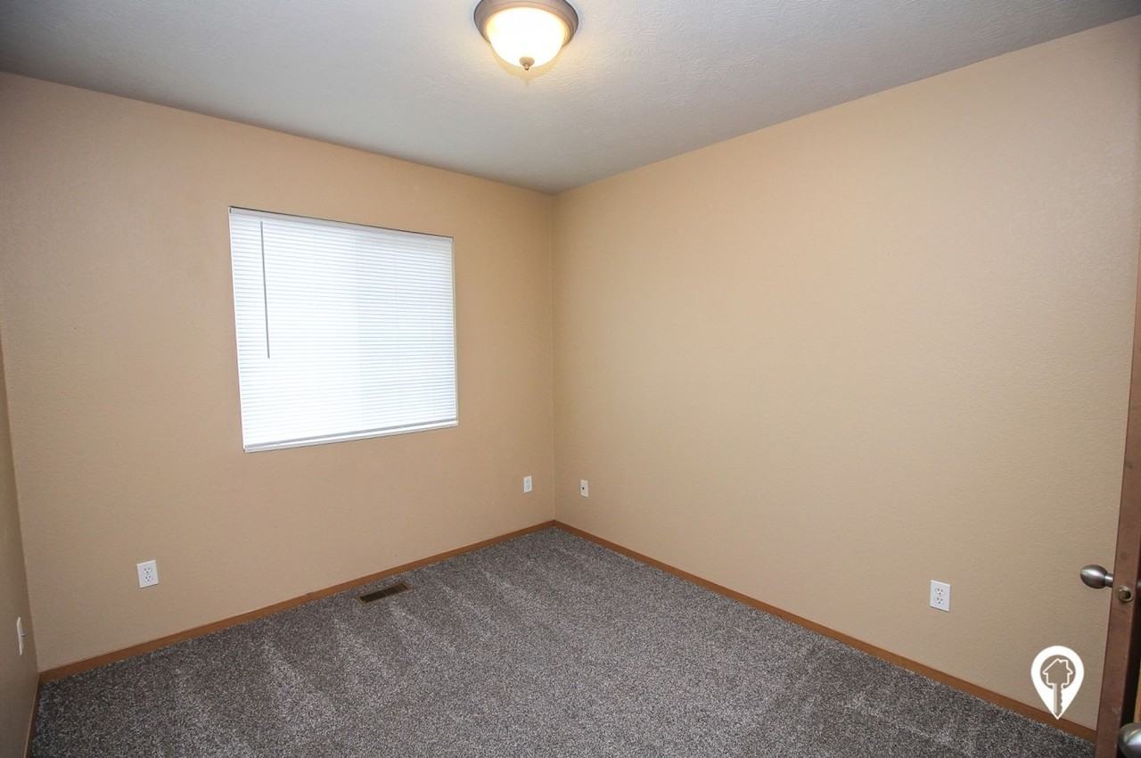 Arrow Ridge Townhomes – Brandon, SD - Photo 7 of 10