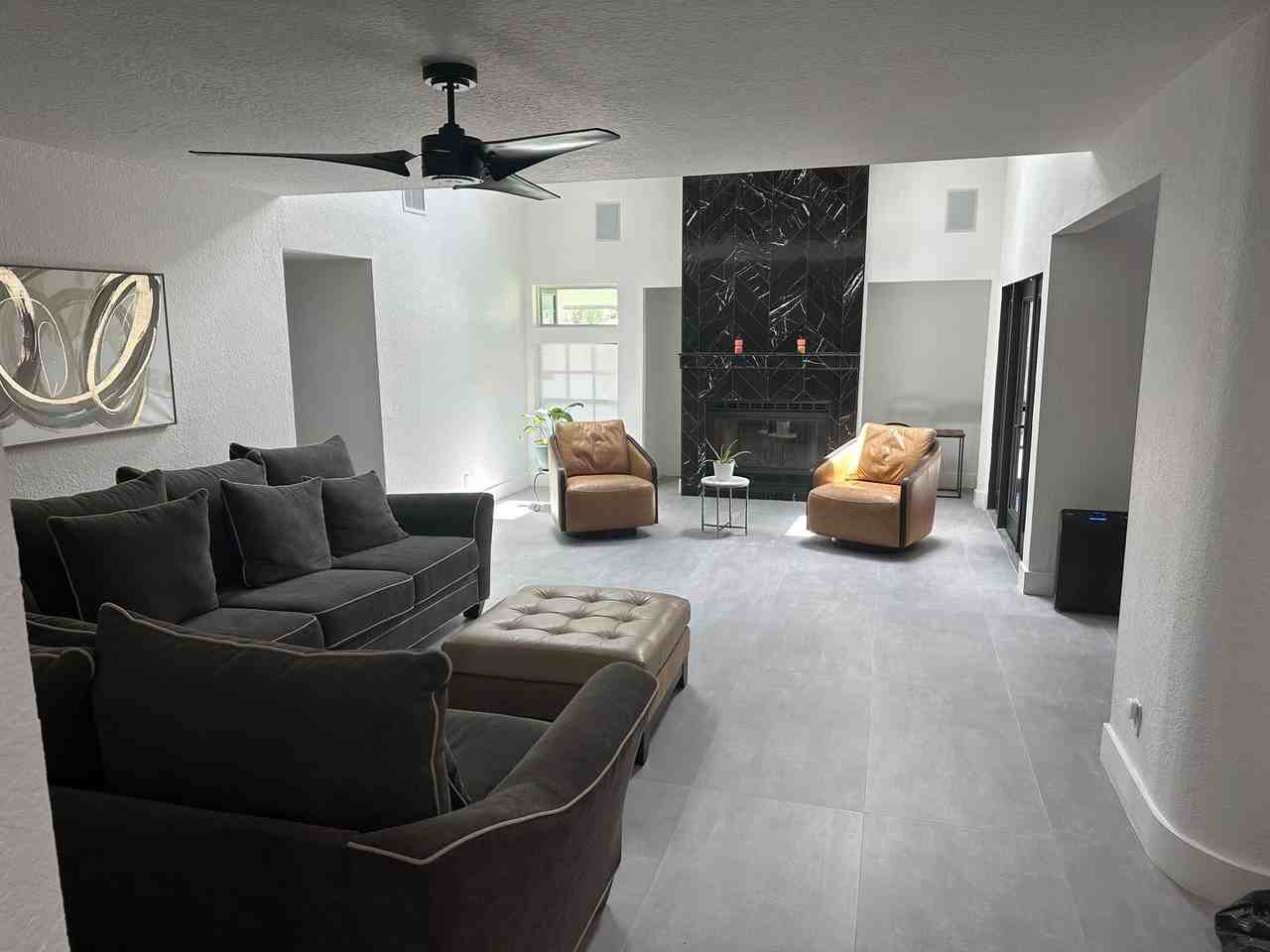 203 Santa Rosa Dr - Photo 2 of 30