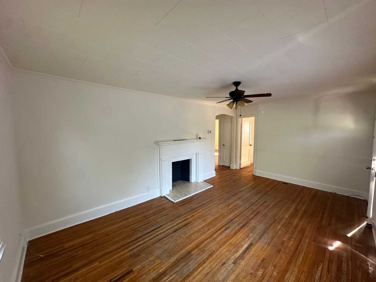 610 Engleside St - Photo 2 of 11