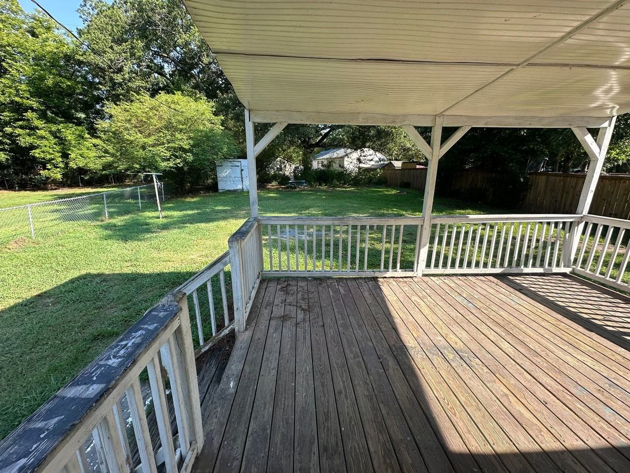 610 Engleside St - Photo 7 of 11