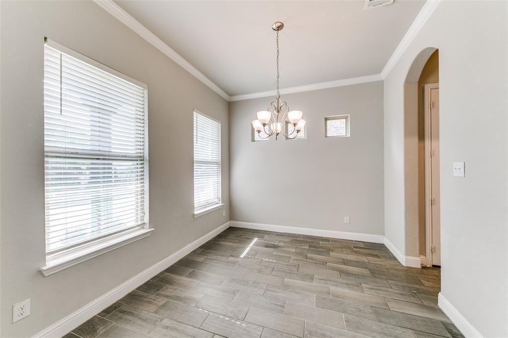 17660 Sequoia Dr - Photo 6 of 25