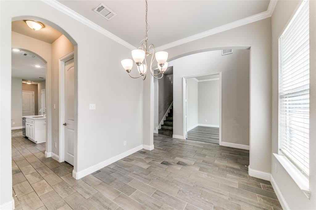 17660 Sequoia Dr - Photo 7 of 25