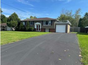 7870 Oneida Trl - Photo 1 of 1