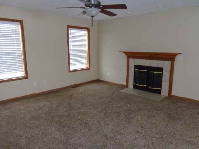 104 Picadilly Dr SE - Photo 2 of 15