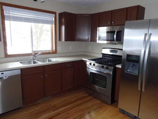 104 Picadilly Dr SE - Photo 3 of 15