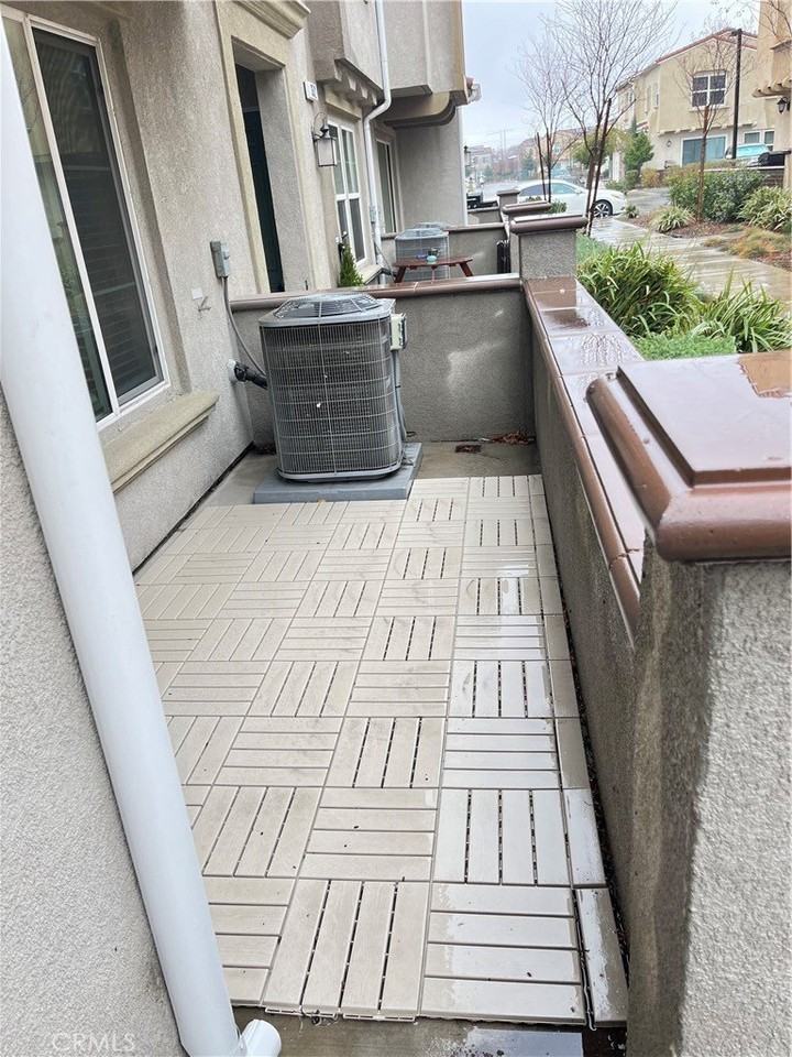 7155 Citrus Ave - Photo 2 of 18
