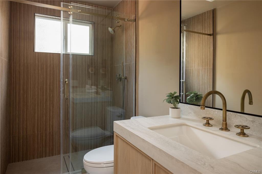 3534 Mound View Ave - Photo 3 of 8