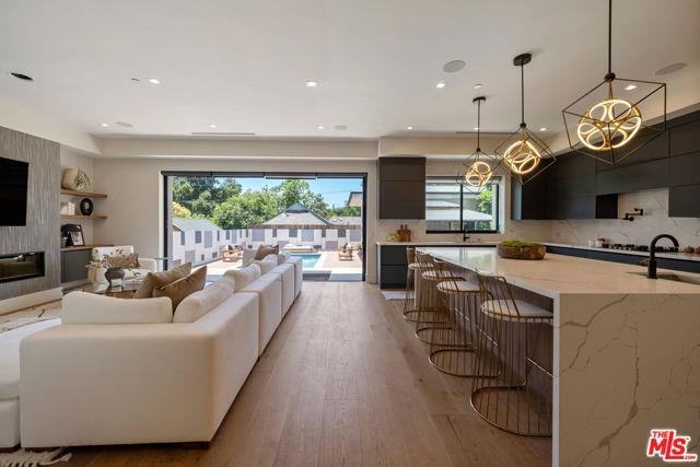 4299 Elmer Ave - Photo 2 of 8