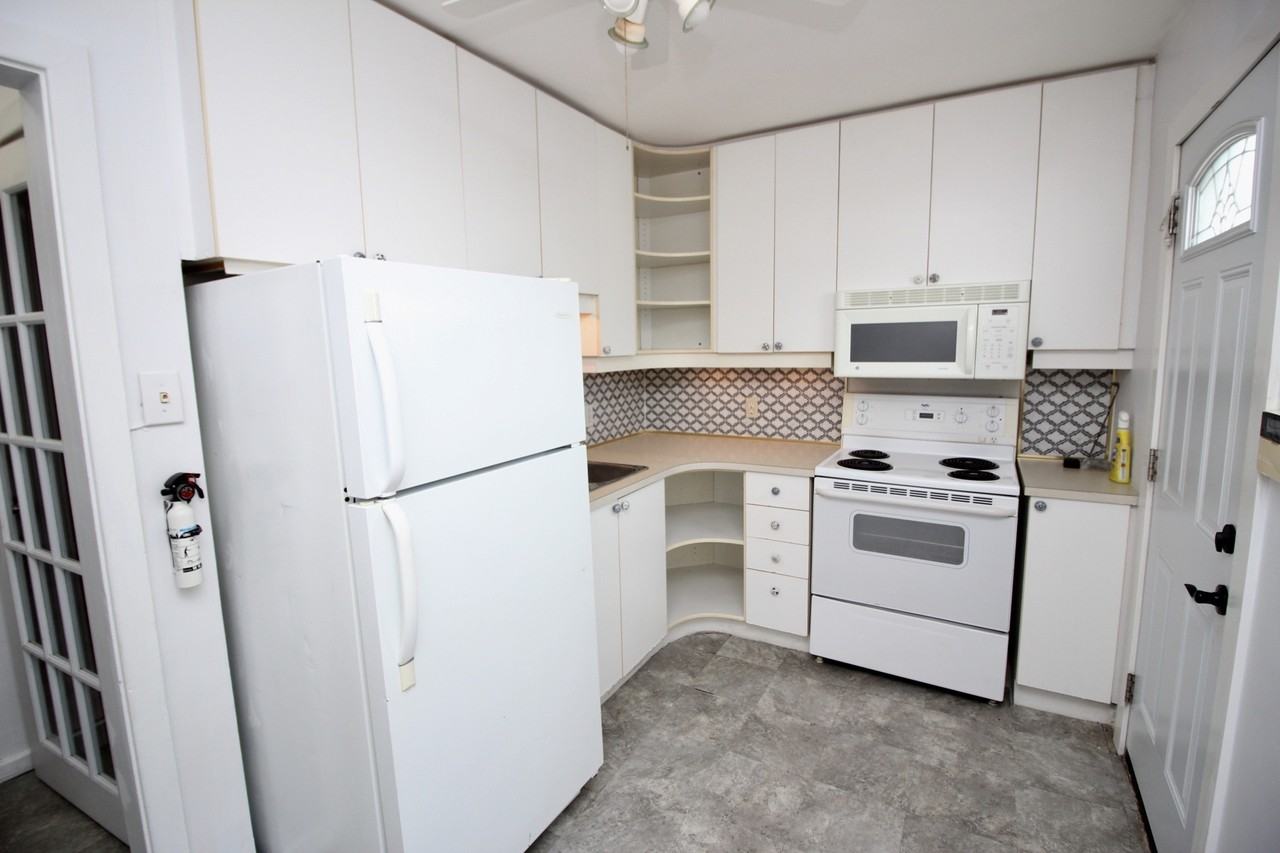 86 Argyle Cres #1 - Photo 4 of 15