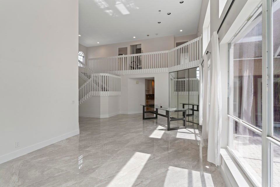 23330 Torre Cir - Photo 6 of 8