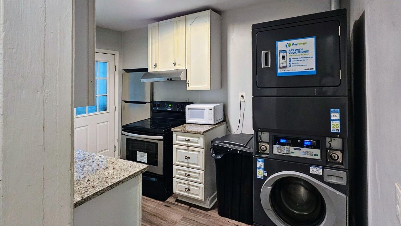 Ozone St Sw - Photo 3 of 9