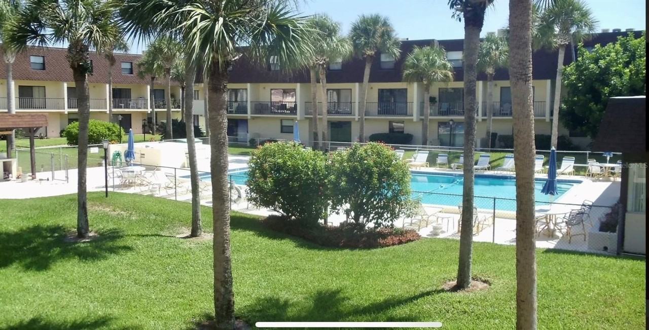 190 Paradise Boulevard #9 - Photo 3 of 43