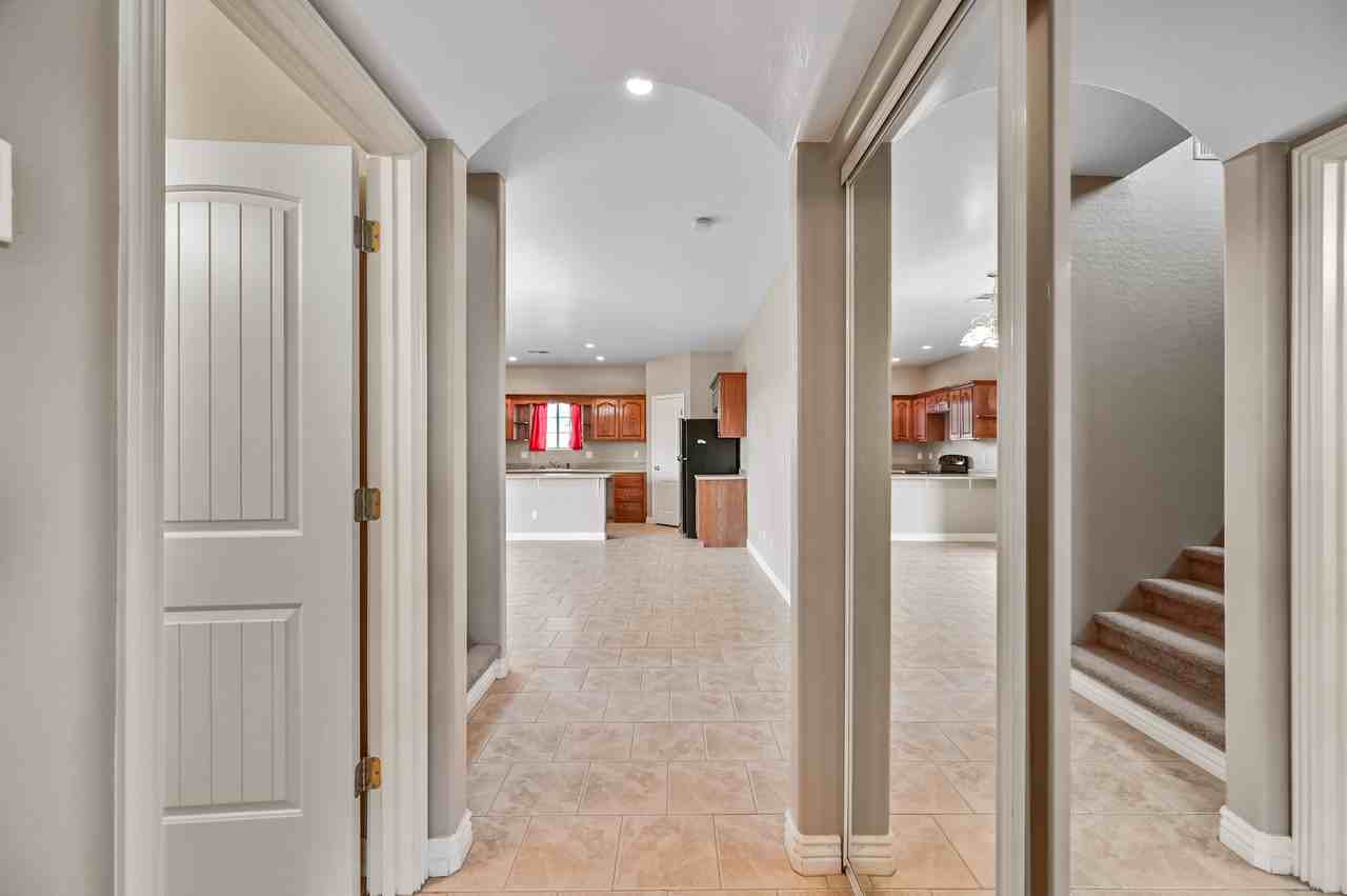 3808 South 339th Avenue - Photo 4 of 33