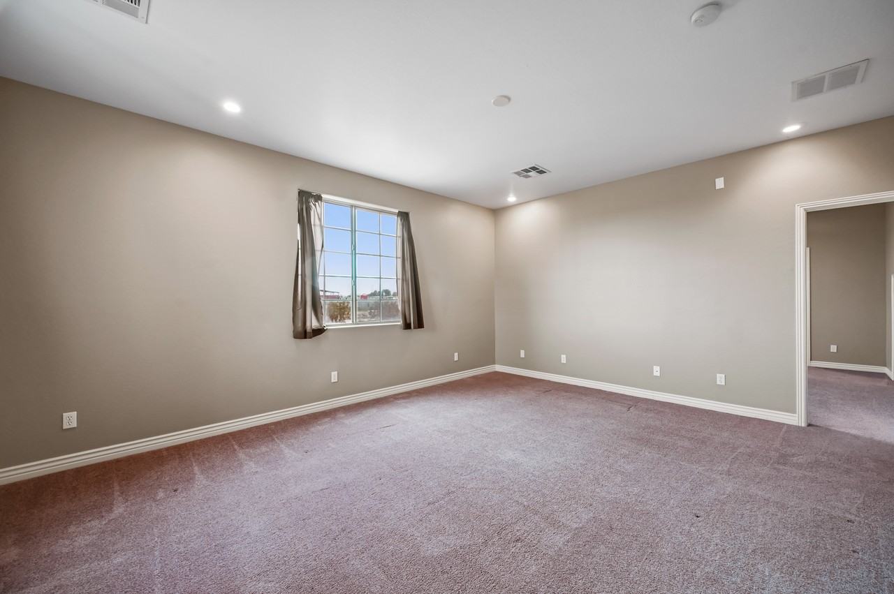 3808 South 339th Avenue - Photo 3 of 33