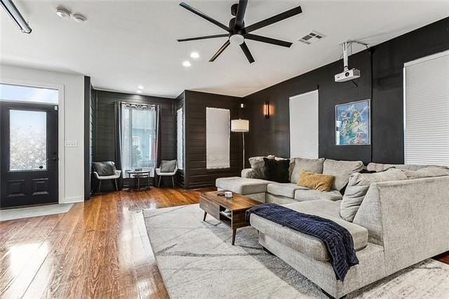 2506 Dumaine St - Photo 3 of 15