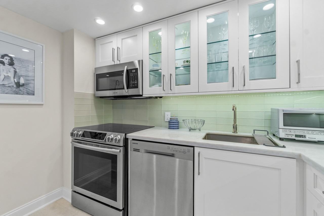 2780 S Ocean Blvd #406 - Photo 7 of 27