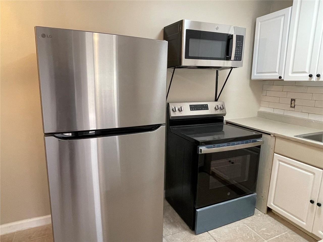 199 Fulton St Ne - Photo 4 of 11