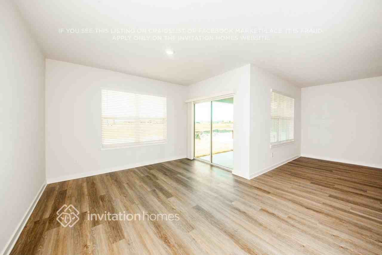 18224 Wheathouse Pl - Photo 5 of 16