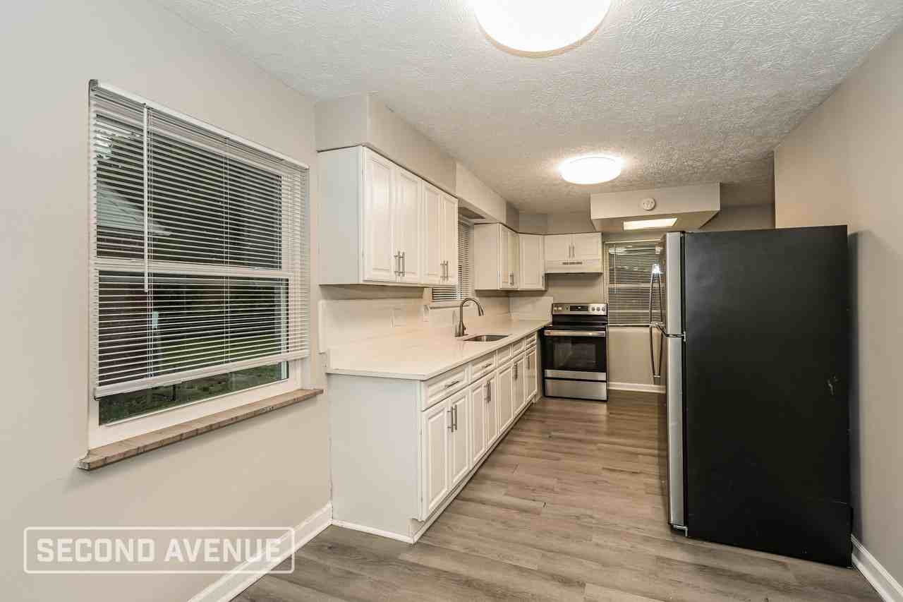 7850 Daly Rd - Photo 3 of 23