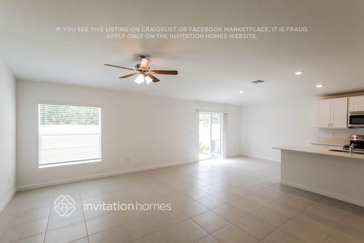 700 Carlyle Way - Photo 4 of 17