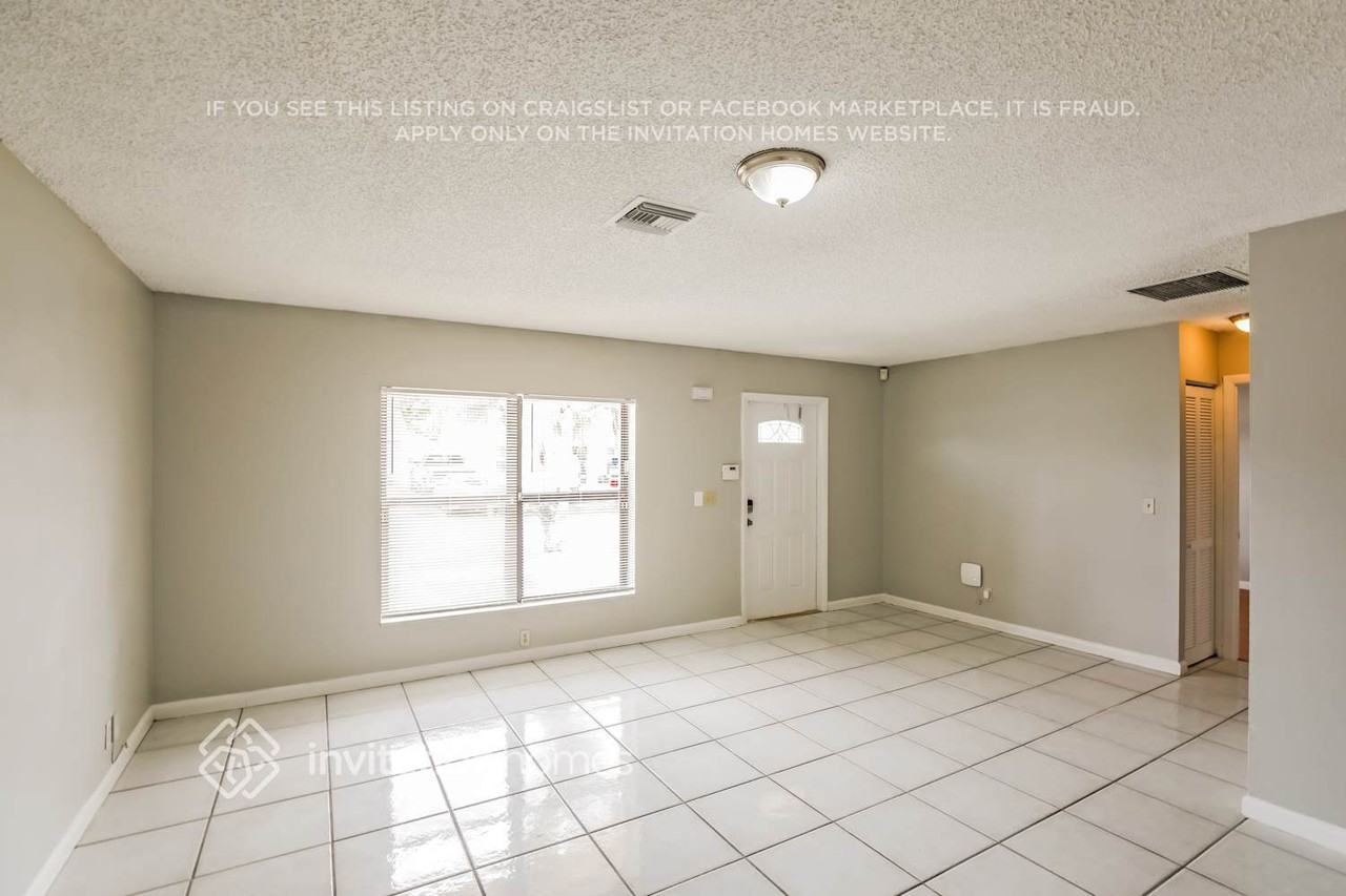 5885 Eddy Ct - Photo 3 of 16