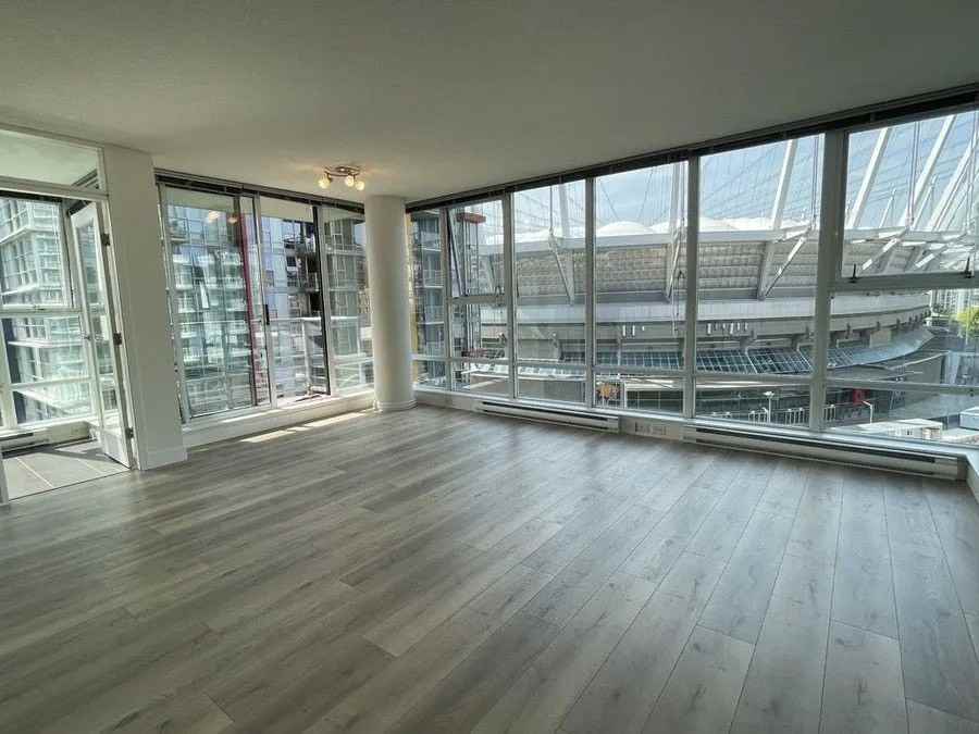 668 Citadel Parade #910 - Photo 2 of 13