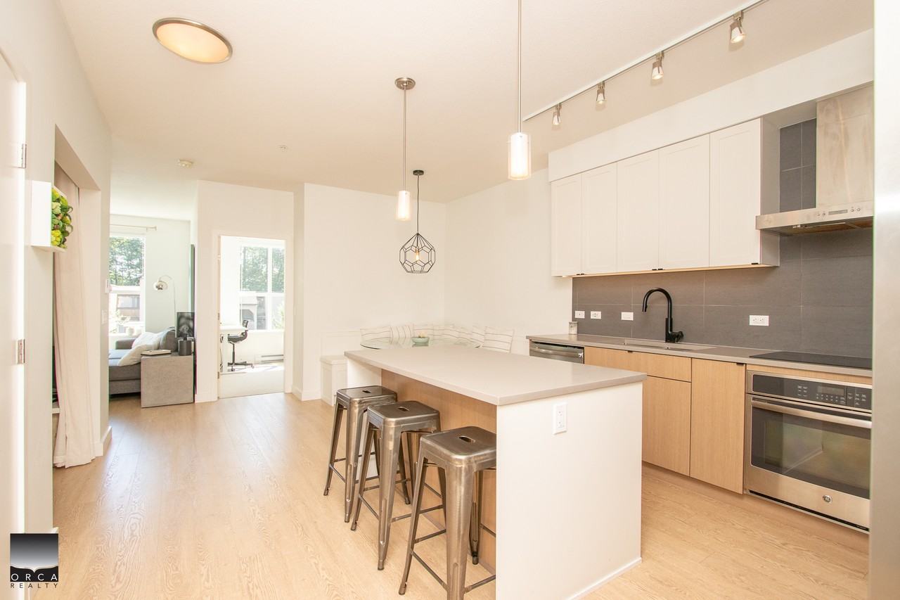 3205 - 3205 Mountain Hwy - Photo 2 of 34