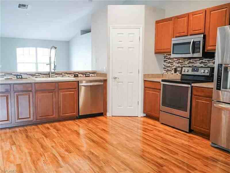 17556 Brentwood Ct - Photo 6 of 24