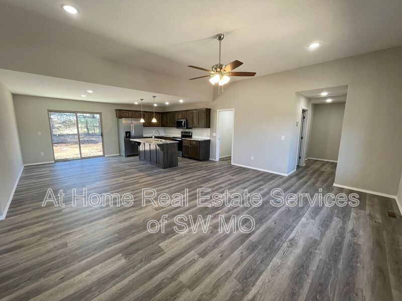 653 S Southgate - Photo 2 of 13
