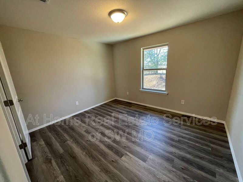 653 S Southgate - Photo 6 of 13
