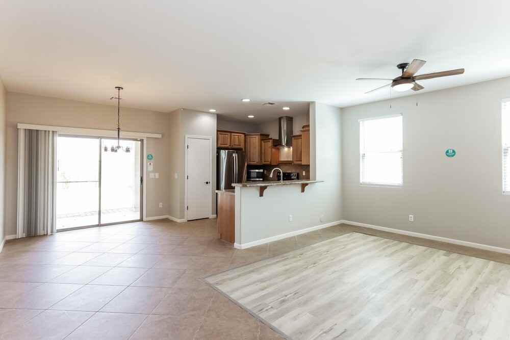 1868 W Wrangler Way - Photo 3 of 16