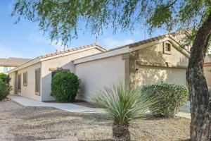 featured image of 405 E Placita Nodo