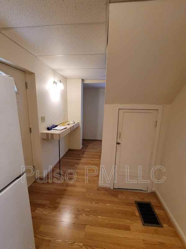 816 Montague Rd - Photo 6 of 17