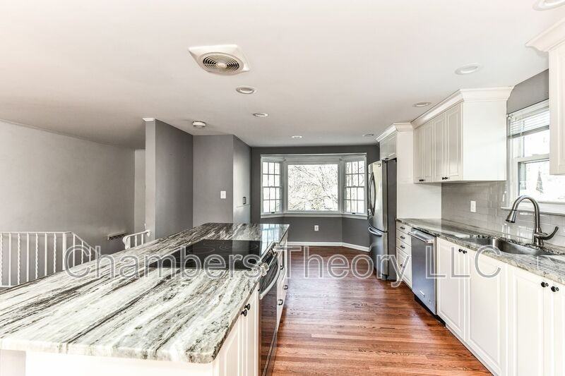 2009 Wellfleet Ct - Photo 5 of 38