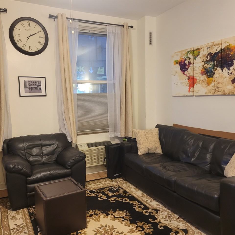 1st Ave & E 61st St #1A - Photo 2 of 13