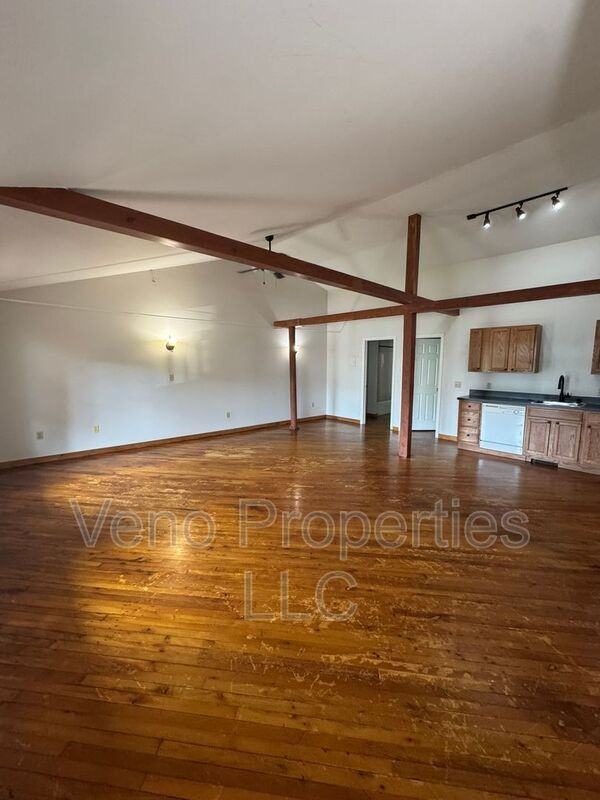 1 S Park St #2C - Photo 3 of 8