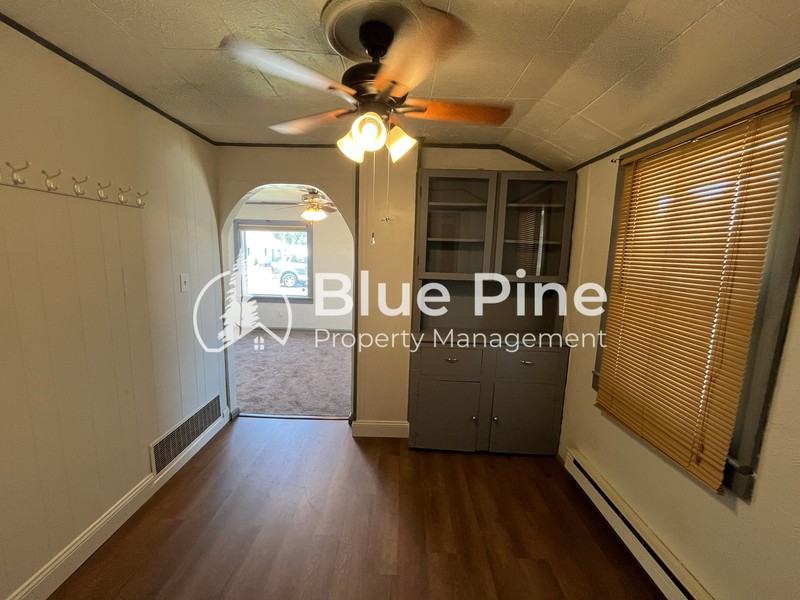 498 E 17th St - Photo 4 of 18