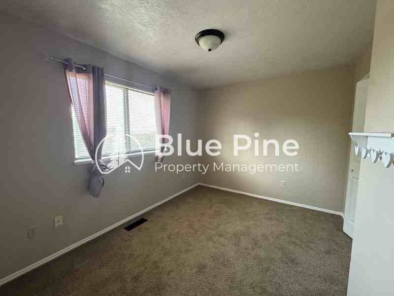 2298 Horizon Dr - Photo 6 of 13