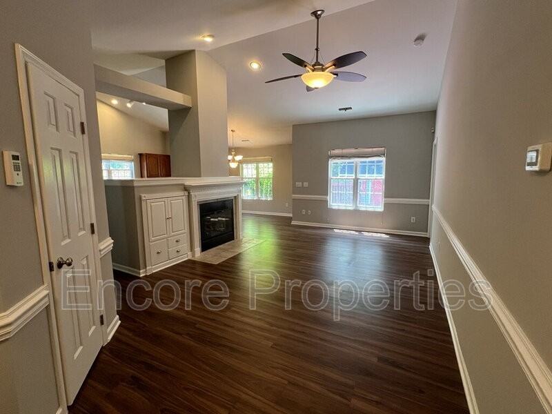 108 Braxberry Way - Photo 4 of 25