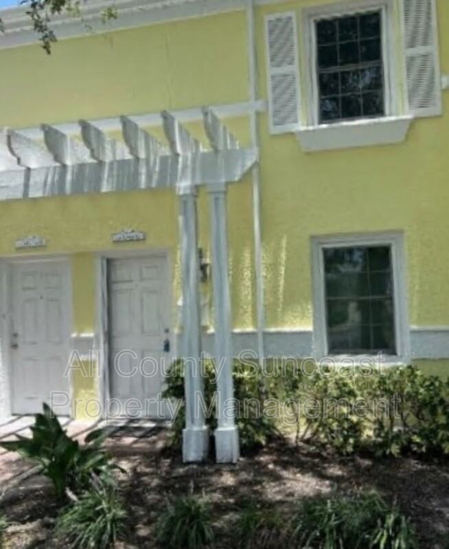 5066 Coquina Key Dr Se - Photo 3 of 18